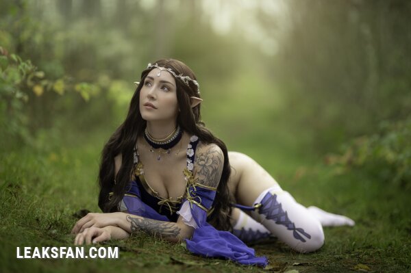 Luxlo Cosplay - Arwen Lewd - 17