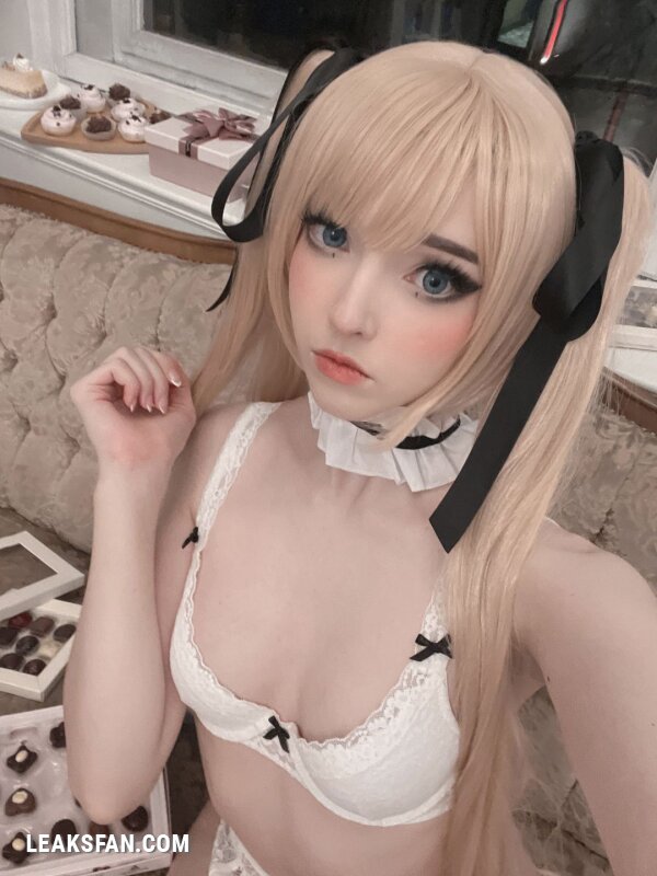 Candy Ball - Maid Marie Rose (Dead Or Alive) - 1