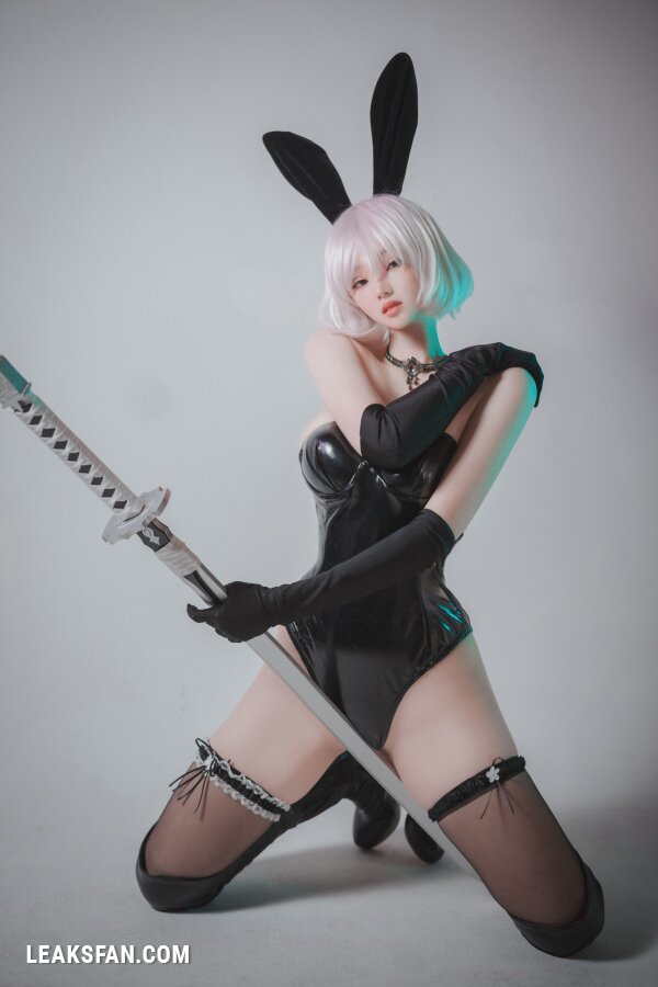 DJAWA Photo - Bambi (밤비) - La Rose NoirE 2B - 64