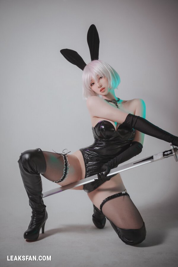 DJAWA Photo - Bambi (밤비) - La Rose NoirE 2B - 70