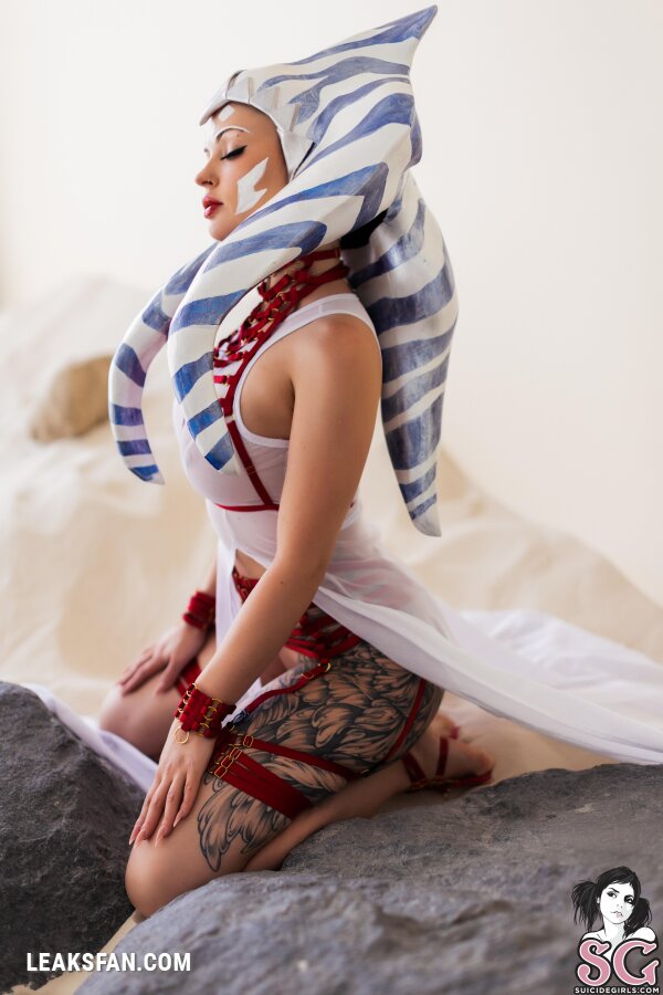 Sonya - Sands of Tatooine - 57