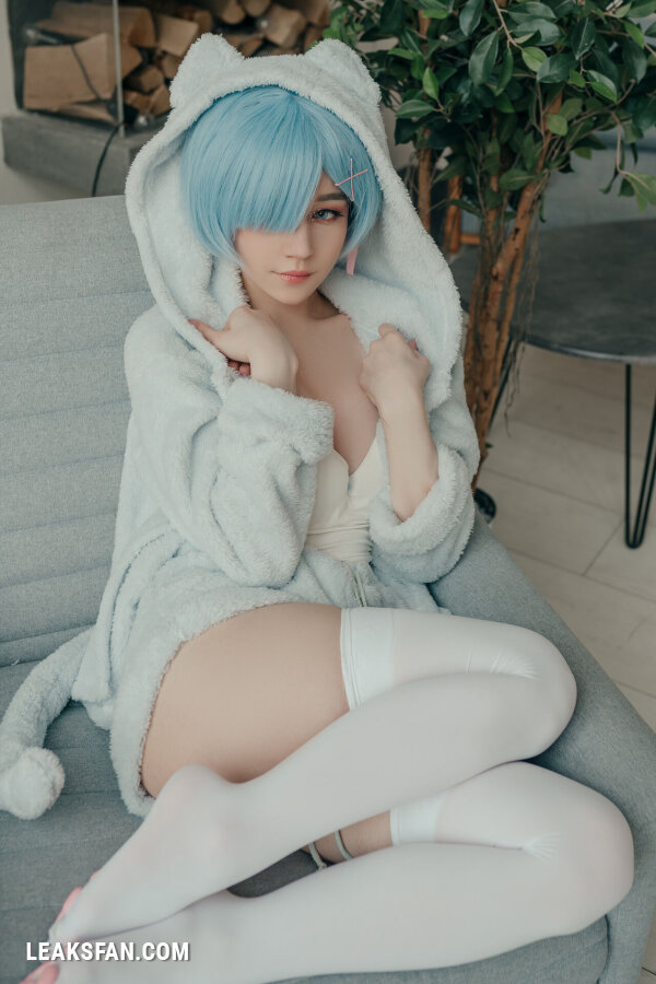 Donna Loli - Rem - 11