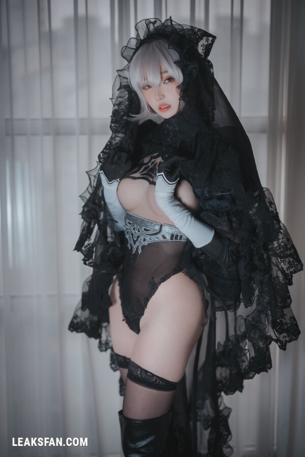 DJAWA Photo - Bambi (밤비) - La Rose NoirE 2B - 93