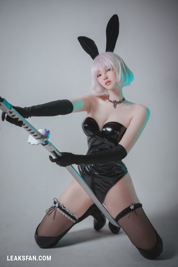 DJAWA Photo - Bambi (밤비) - La Rose NoirE 2B - 63