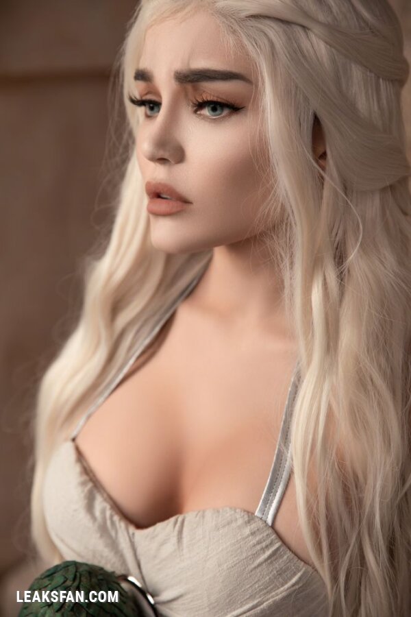 Kalinka Fox - Daenerys (Game Of Thrones) - 23