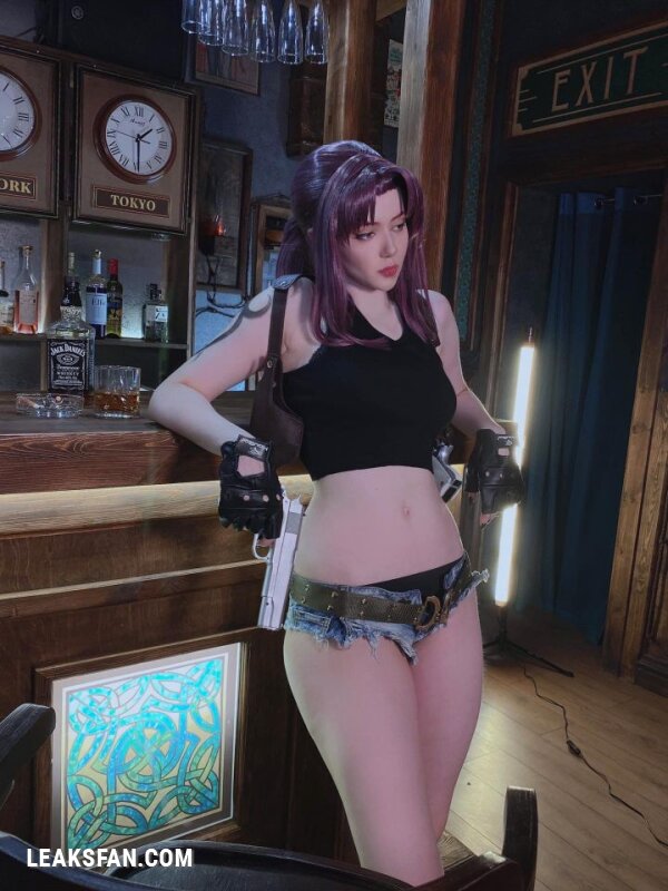 Alina Becker - Revy (Black Lagoon) - 2