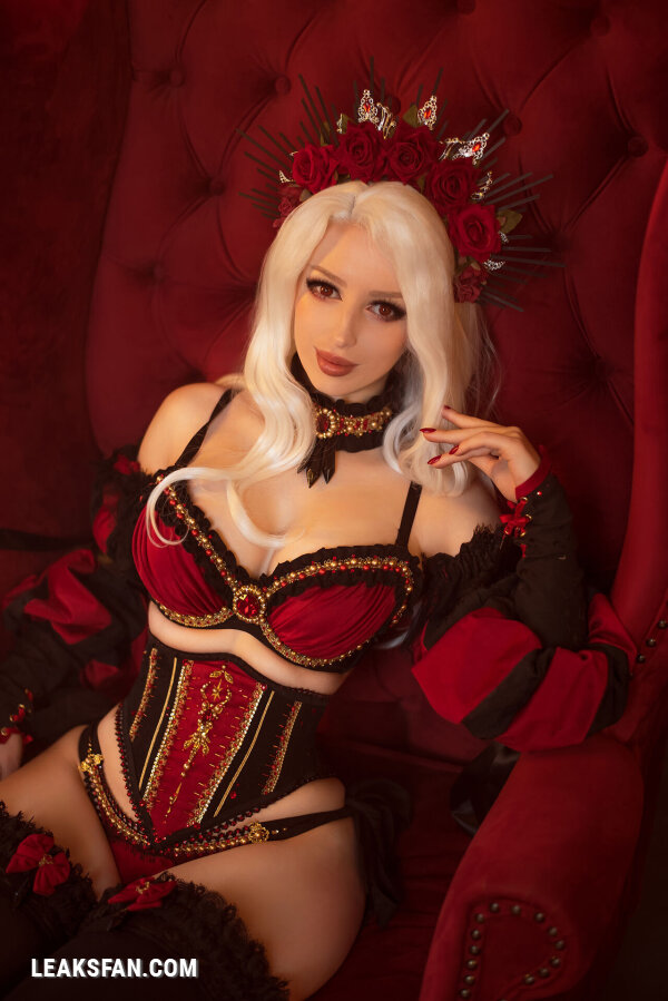 Lady Melamori - Carmilla - 17