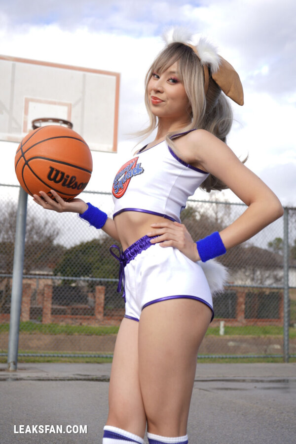 Yesyamcos - Lola Bunny - 23