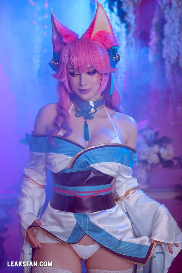 Lady Melamori - Ahri Spirit Blossom (League Of Legends) - 1