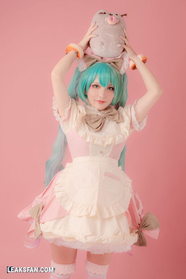 Fantasy Factory Pack Hatsune Miku - 2