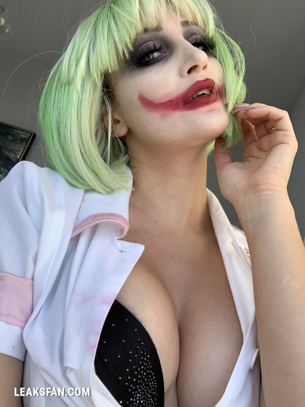 Holly Wolf - Joker - 8