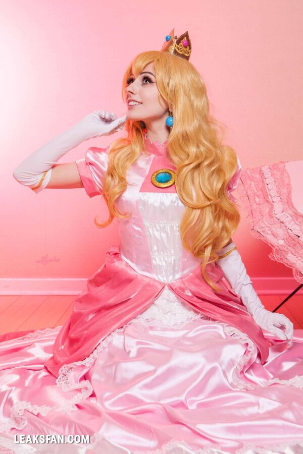 RolyatIsTaylor - Princess Peach - 2