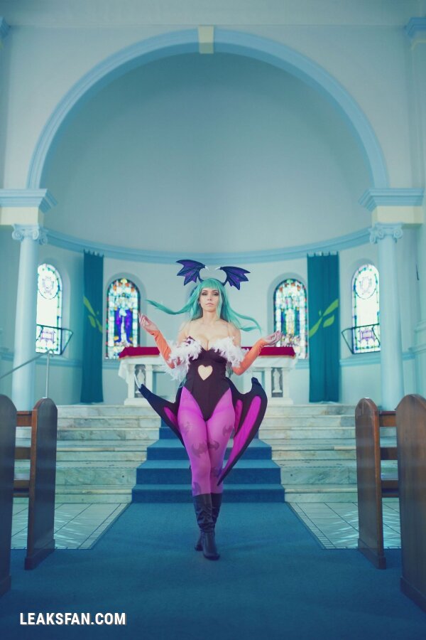 Amy Thunderbolt as Morrigan Aensland - 7