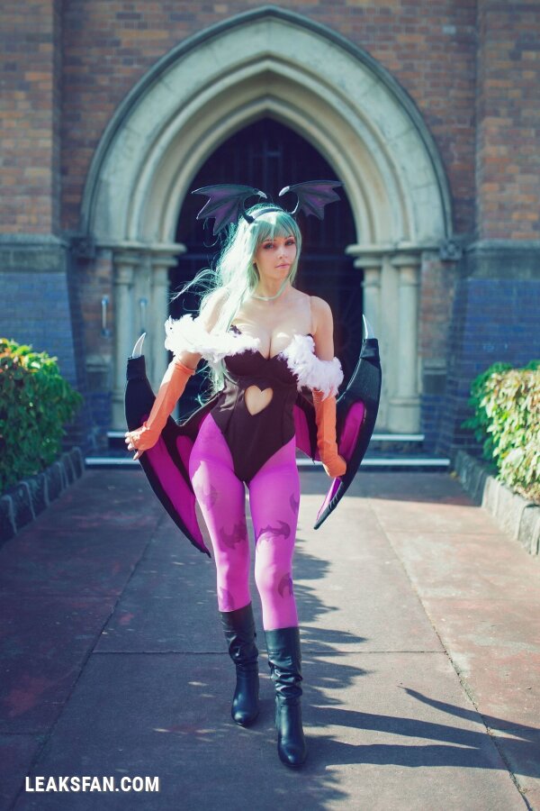 Amy Thunderbolt as Morrigan Aensland - 10