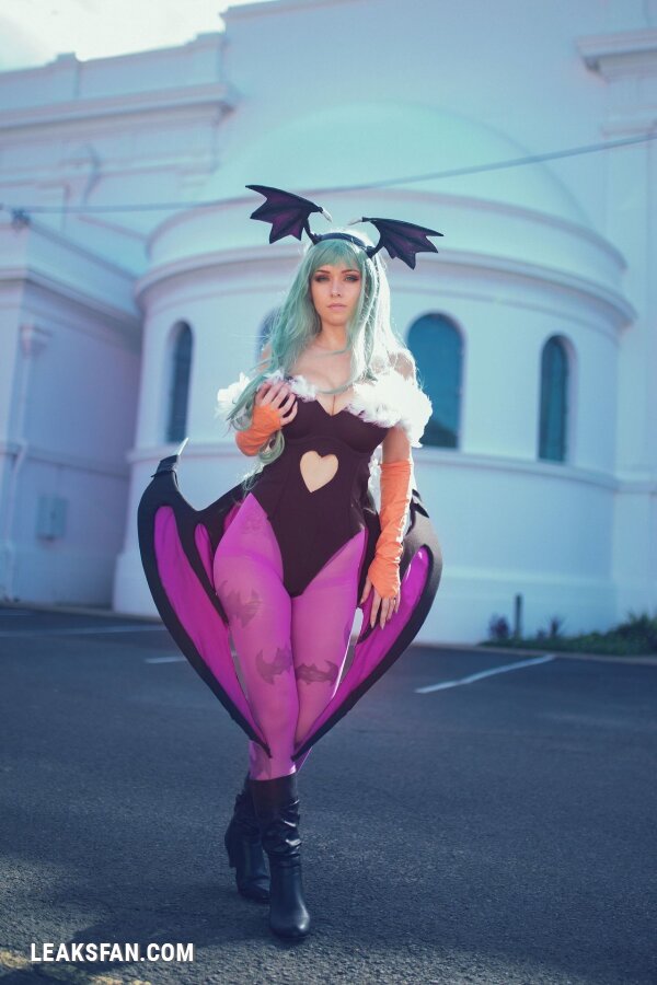 Amy Thunderbolt as Morrigan Aensland - 16