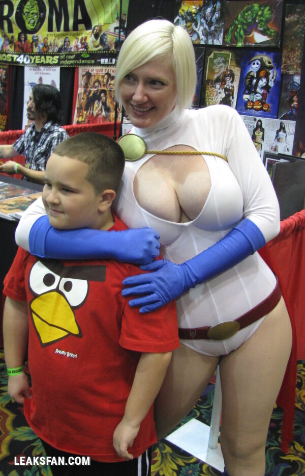 POWERGIRL - Lady Wolf Star - 49