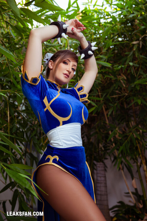 Holly Wolf - Chun-Li - 13