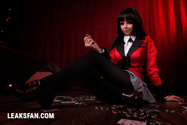 Helly von Valentine (Disharmonica) - Yumeko Jabami - 2