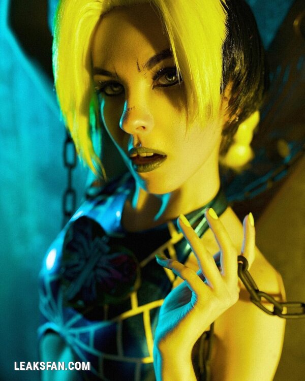 Anna Aifert - Jolyne - 3