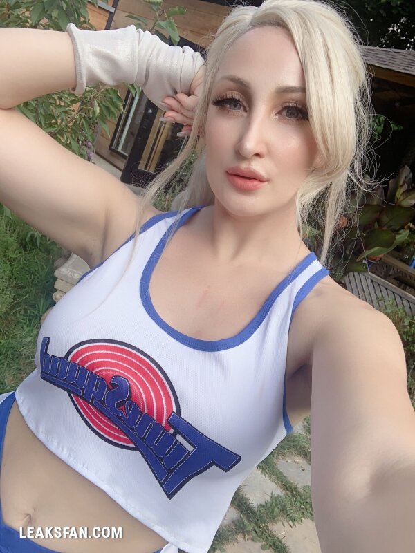 Holly Wolf - Lola Bunny - 13