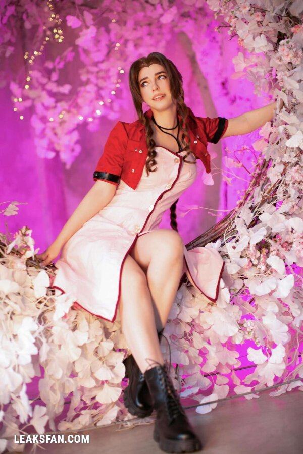 Flora Daria - Aerith - 36