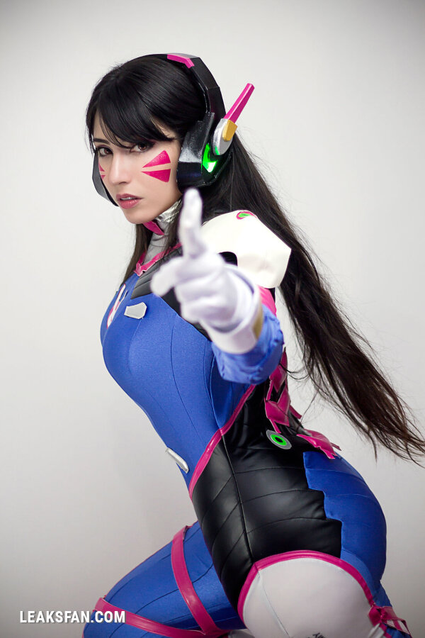 Danielle Vedovelli - D.Va - 1