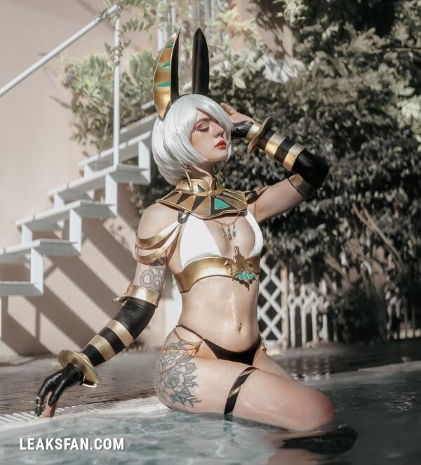 Alis Yume cosplay - 2B Anubis - 1