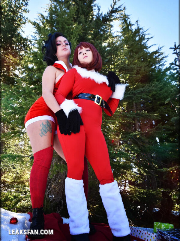 Foxy + Amy Fantasy - Heroes Holiday - 1