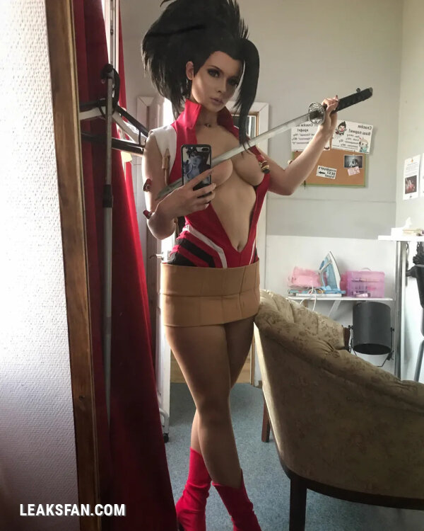 Jannet In cosplay - Momo Yaoyorozu - 0