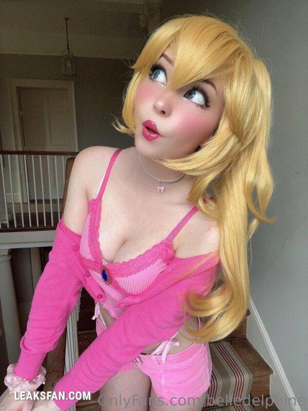 Belle Delphine - Princess Peach - 7