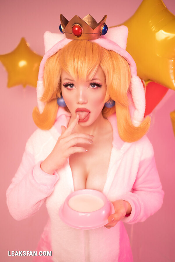 Lada Lyumos - Princess Peach - 2