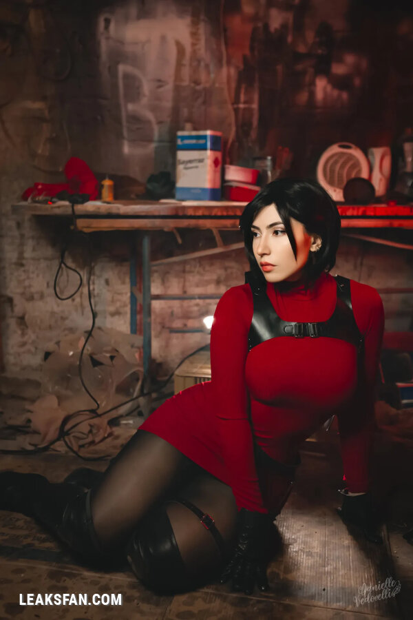 Danielle Vedovelli - Ada Wong - 2