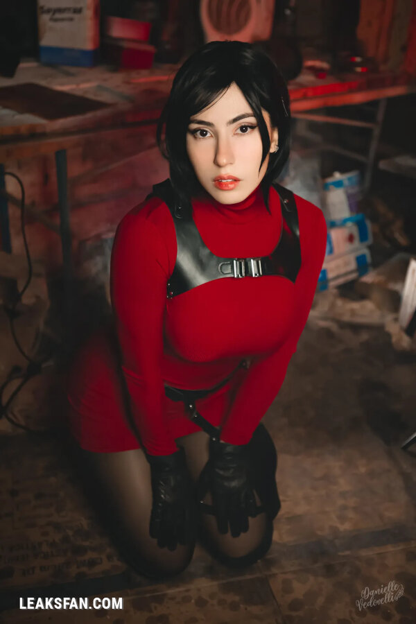 Danielle Vedovelli - Ada Wong - 9