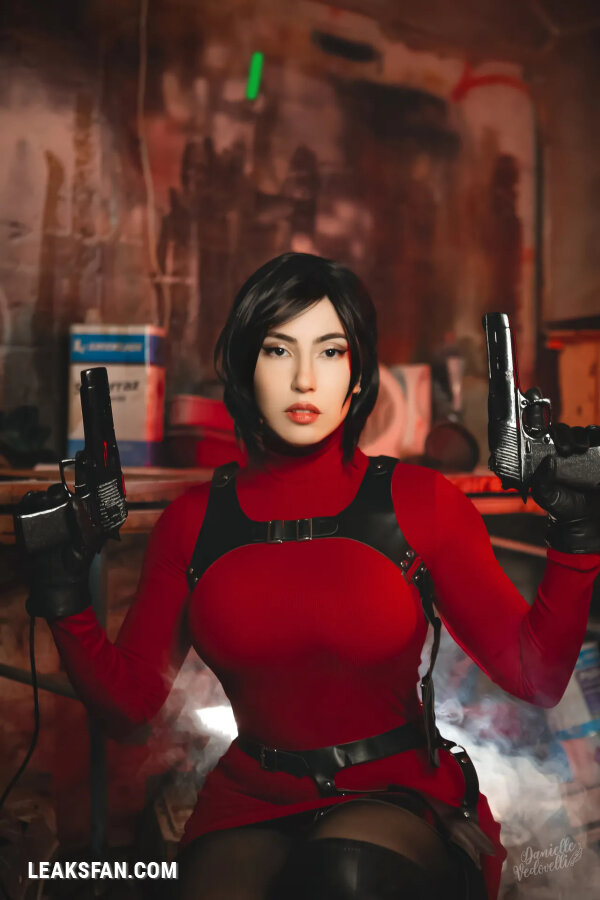 Danielle Vedovelli - Ada Wong - 10