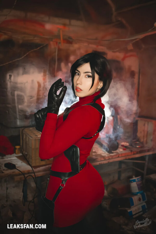 Danielle Vedovelli - Ada Wong - 30