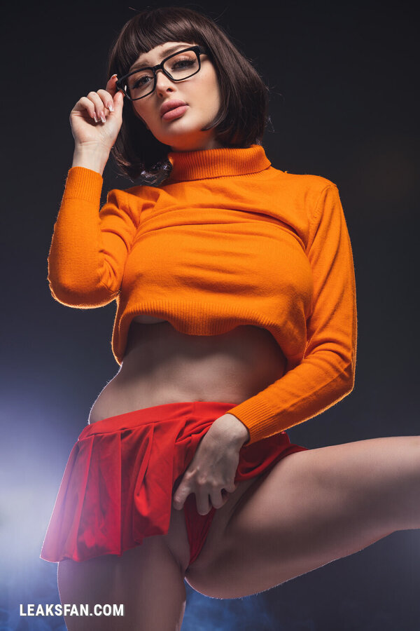 Kristen Lanae - Velma - 2