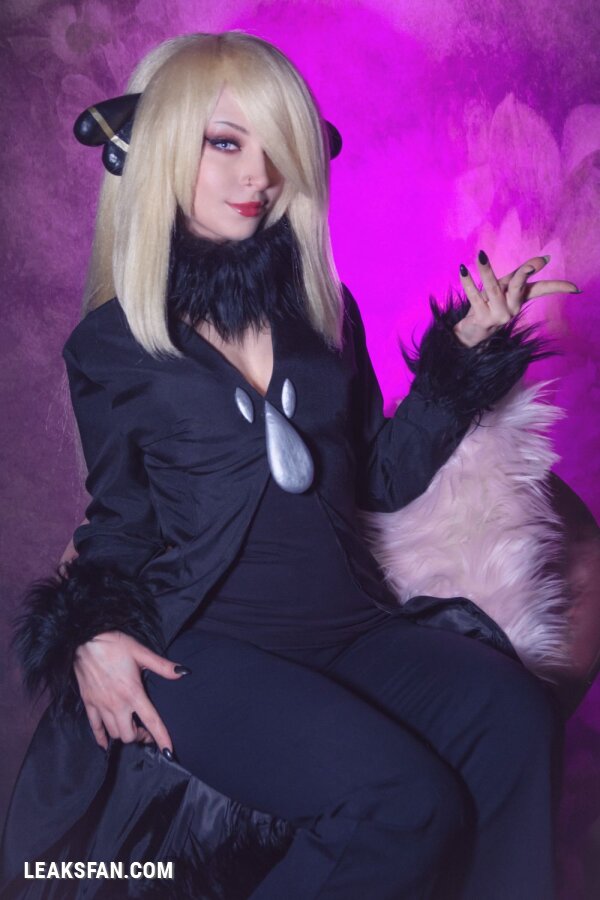 Shiro Kitsune - Cynthia (Pokemon) - 1