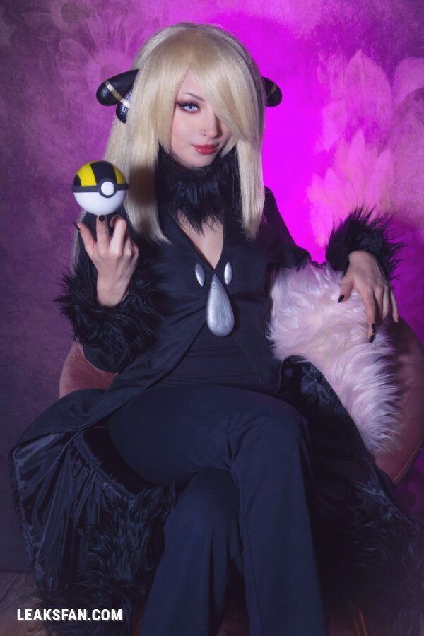 Shiro Kitsune - Cynthia (Pokemon) - 0