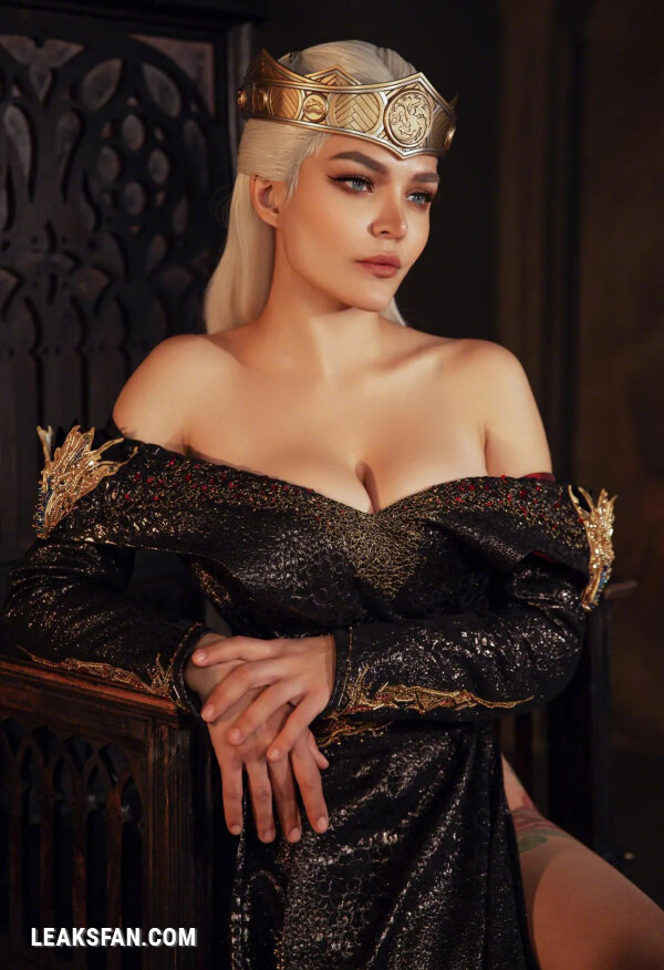 Kalinka Fox - Rhaenyra Targaryen - 3