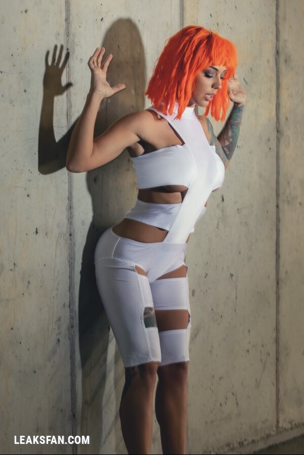 Alex Zedra - Leeloo - 2