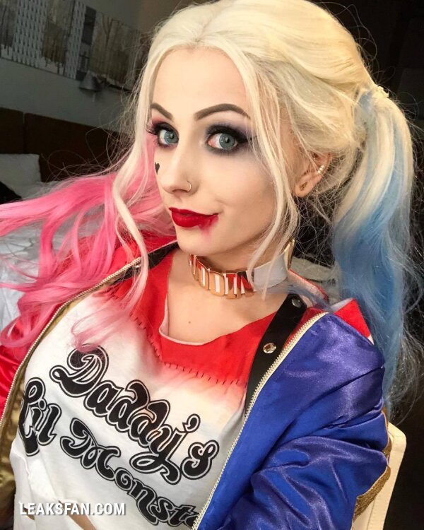 RolyatIsTaylor - Harley Quinn - 2