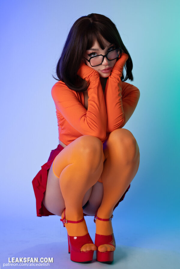 Alice Delish - Velma Dinkley - 0