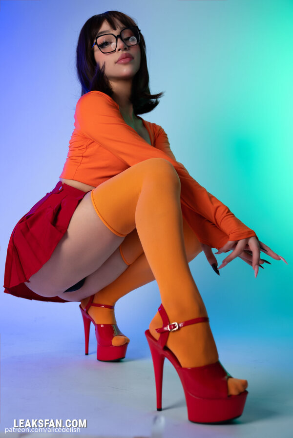 Alice Delish - Velma Dinkley - 2