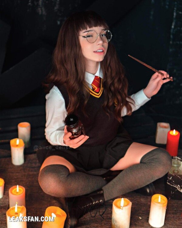 Alice Delish - Moaning Myrtle - 2