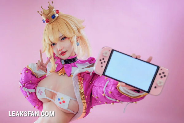 Potato Godzilla - Peach Gamer Girl - 2