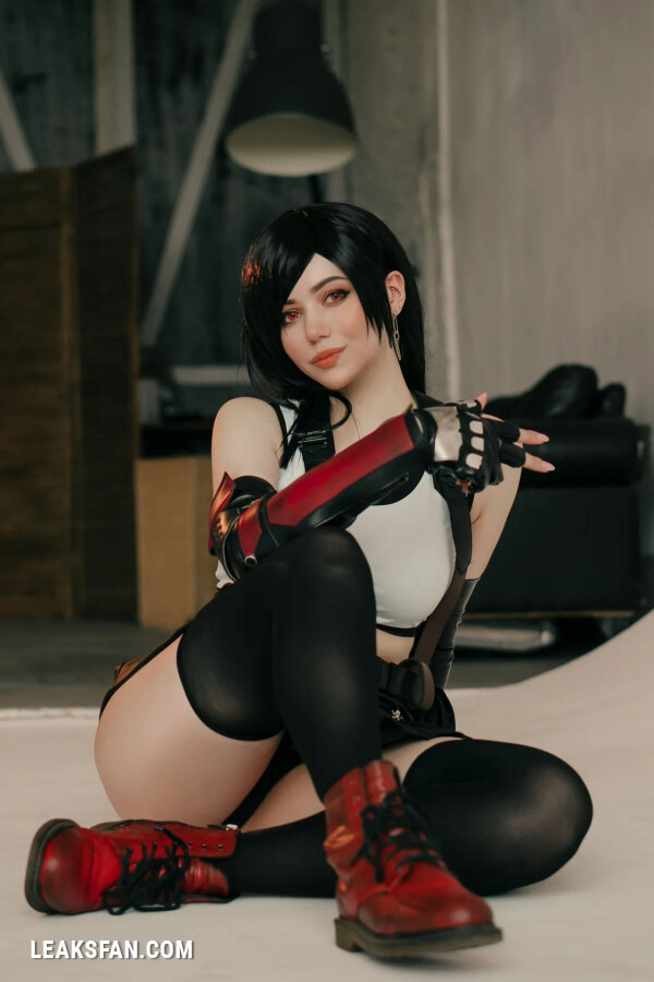 Alina Becker - Another Tifa set - 2