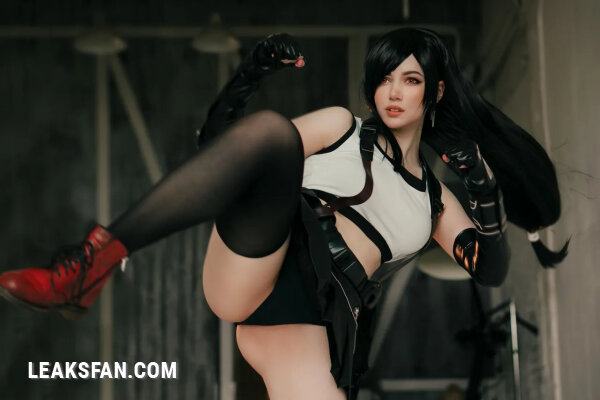 Alina Becker - Another Tifa set - 0