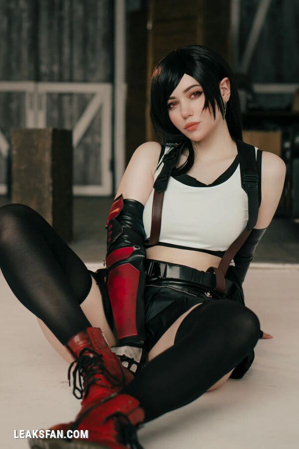 Alina Becker - Another Tifa set - 1