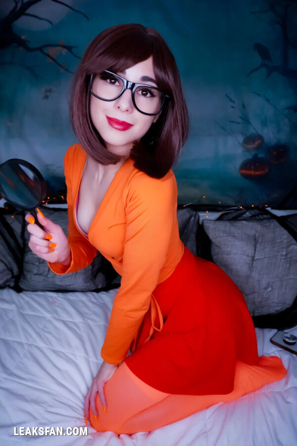 LunaRexx - Velma nude. Onlyfans, Patreon leaked 27 nude photos and videos